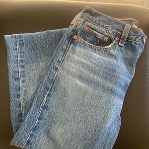 Levi’s wedgie Jean